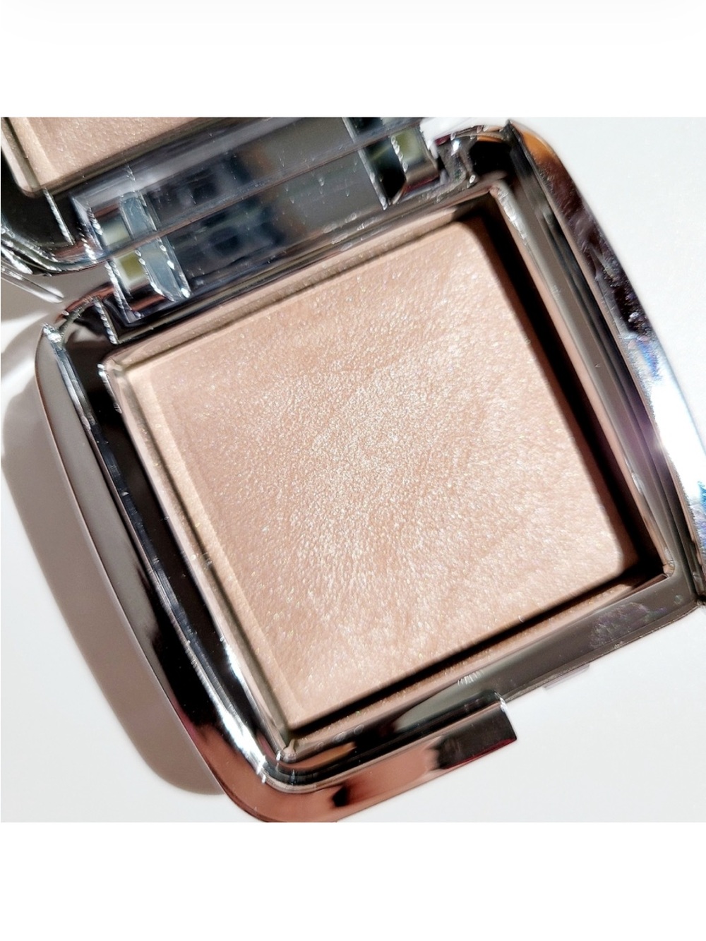 Hourglass Ambient Strobe Lighting Powder Euphoric Strobe Light NWOB
